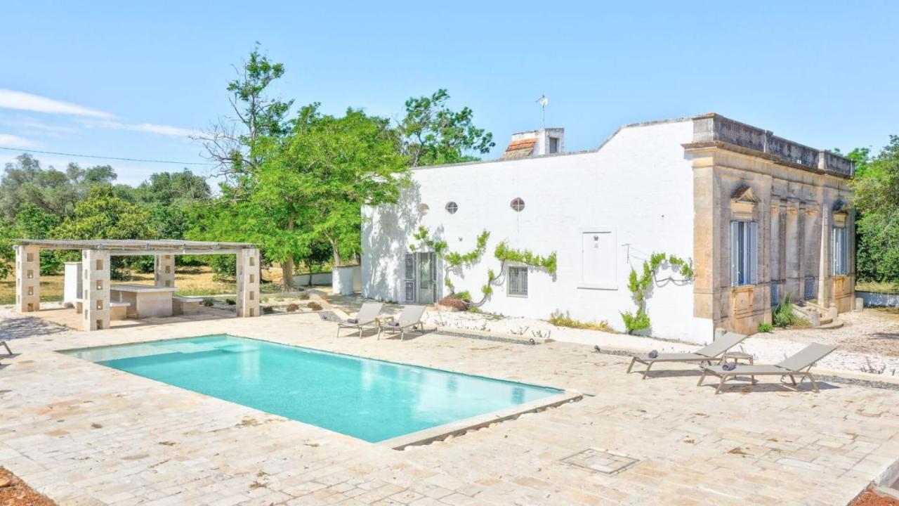 Masseria Pugliese Deluxe Остуни Экстерьер фото